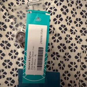 Market & Spruce button blouse